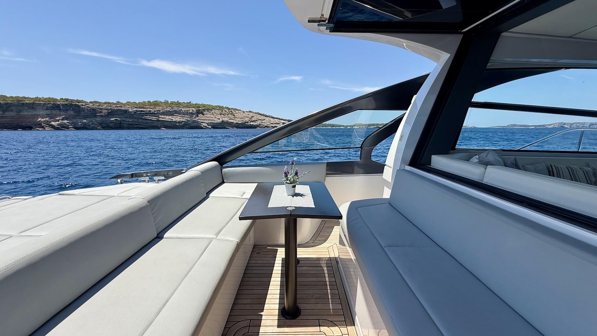 2018 PERSHING 5X 